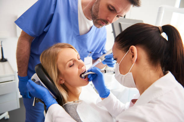 Best Tooth Extraction  in Newburg, WI